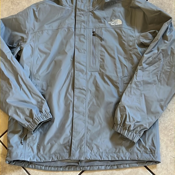 The North Face light weight  men’s jacket S/P - Picture 3 of 8